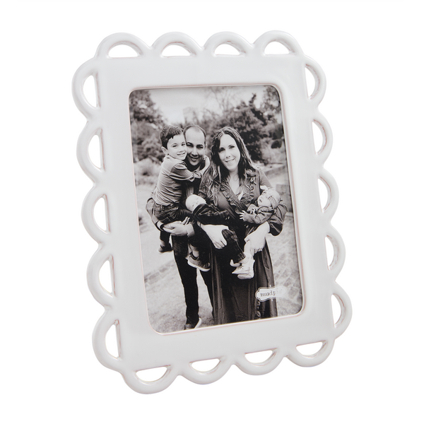 LARGE CERAMIC SCALLOP FRAME